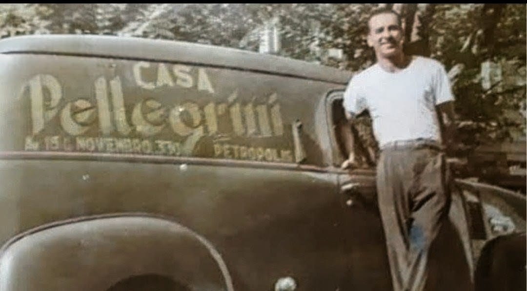 Detalhe do clássico carro de entregas